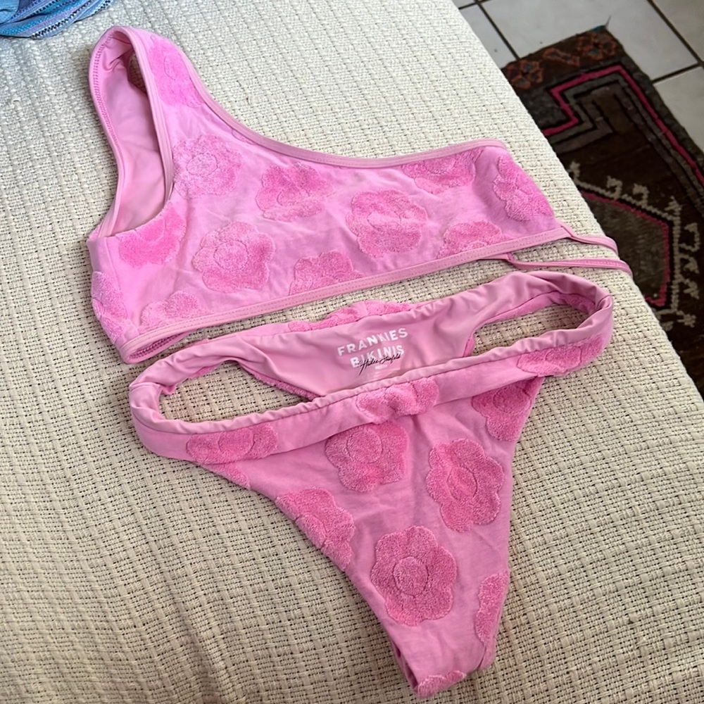 Frankie’s bikinis pink bikini with terry detail